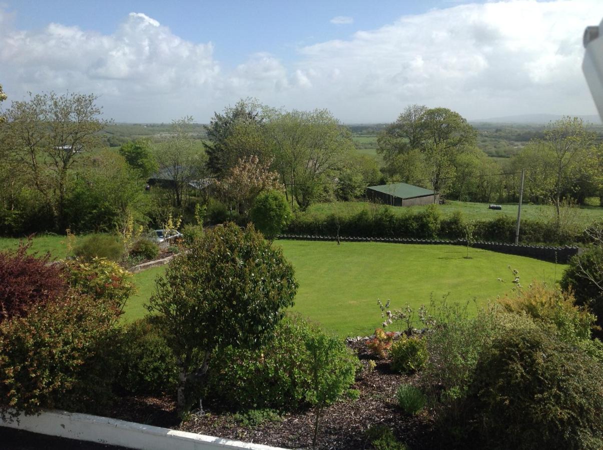 The Apartment At Burkedale House Corofin  Bagian luar foto
